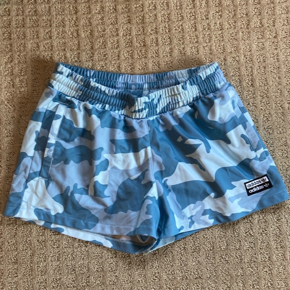 Adidas shorts - Picture 1 of 3